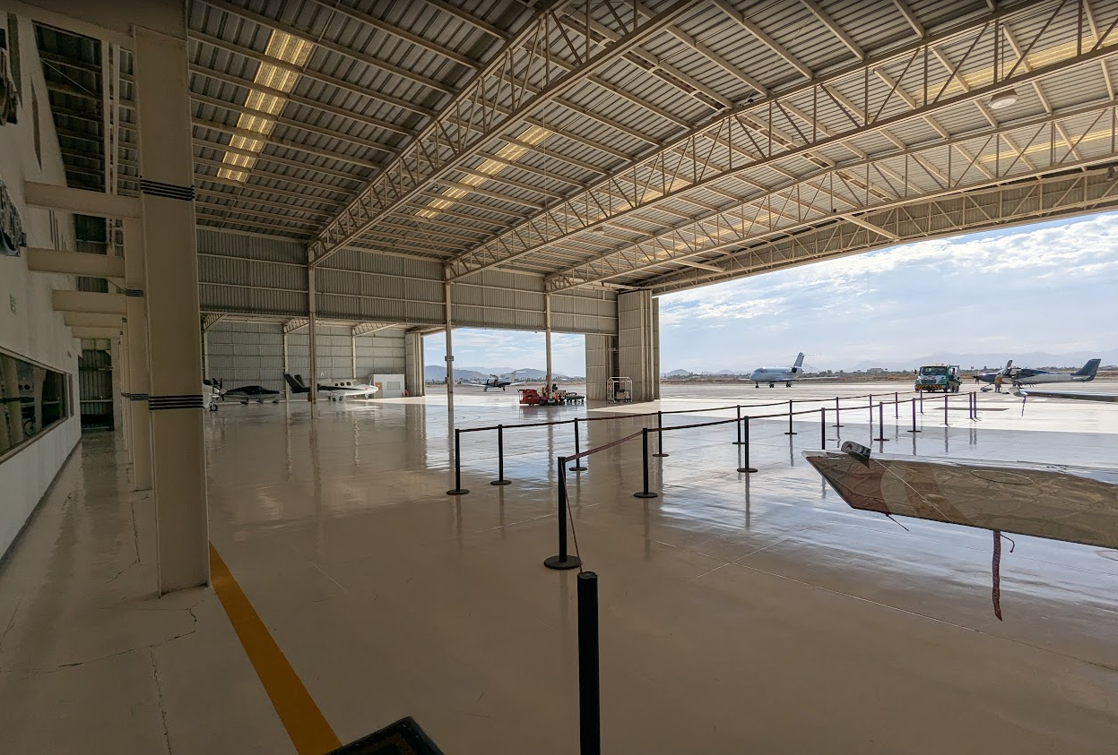 Hangar FBO DN